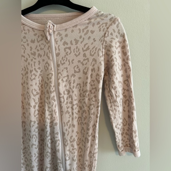 Kyte Baby Blush Leopard Zip Romper 18/24M - Picture 3 of 3